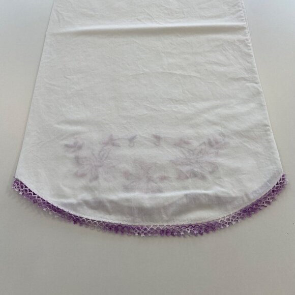 Vintage White Pillowcases With Purple Floral Embroidery & Crochet Trims scallop - Picture 3 of 14